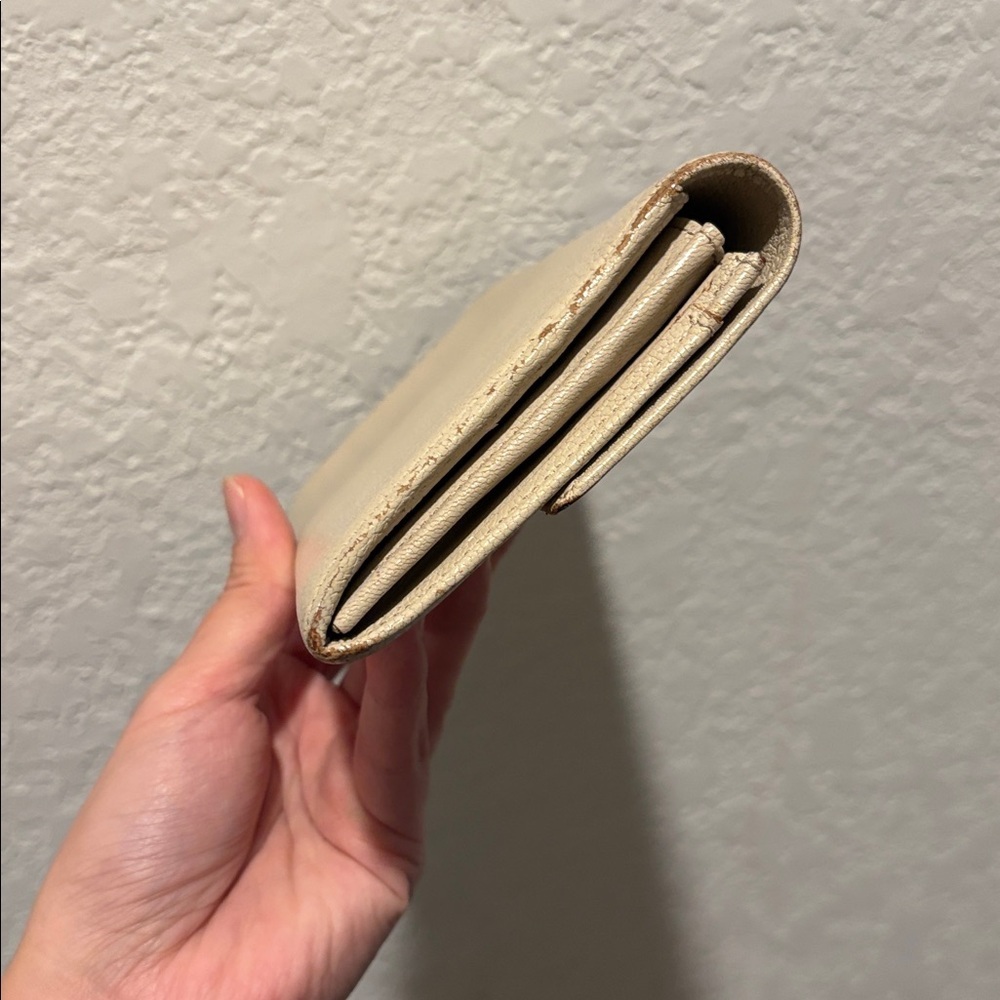 Cartier Cream Leather Wallet with Gold Hardware - Picture 5 of 14